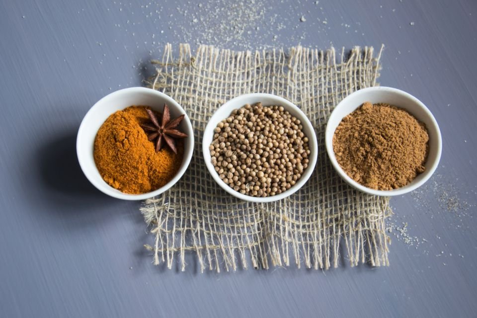 Dry Rub Basics: How to Build and Use Barbecue Rubs